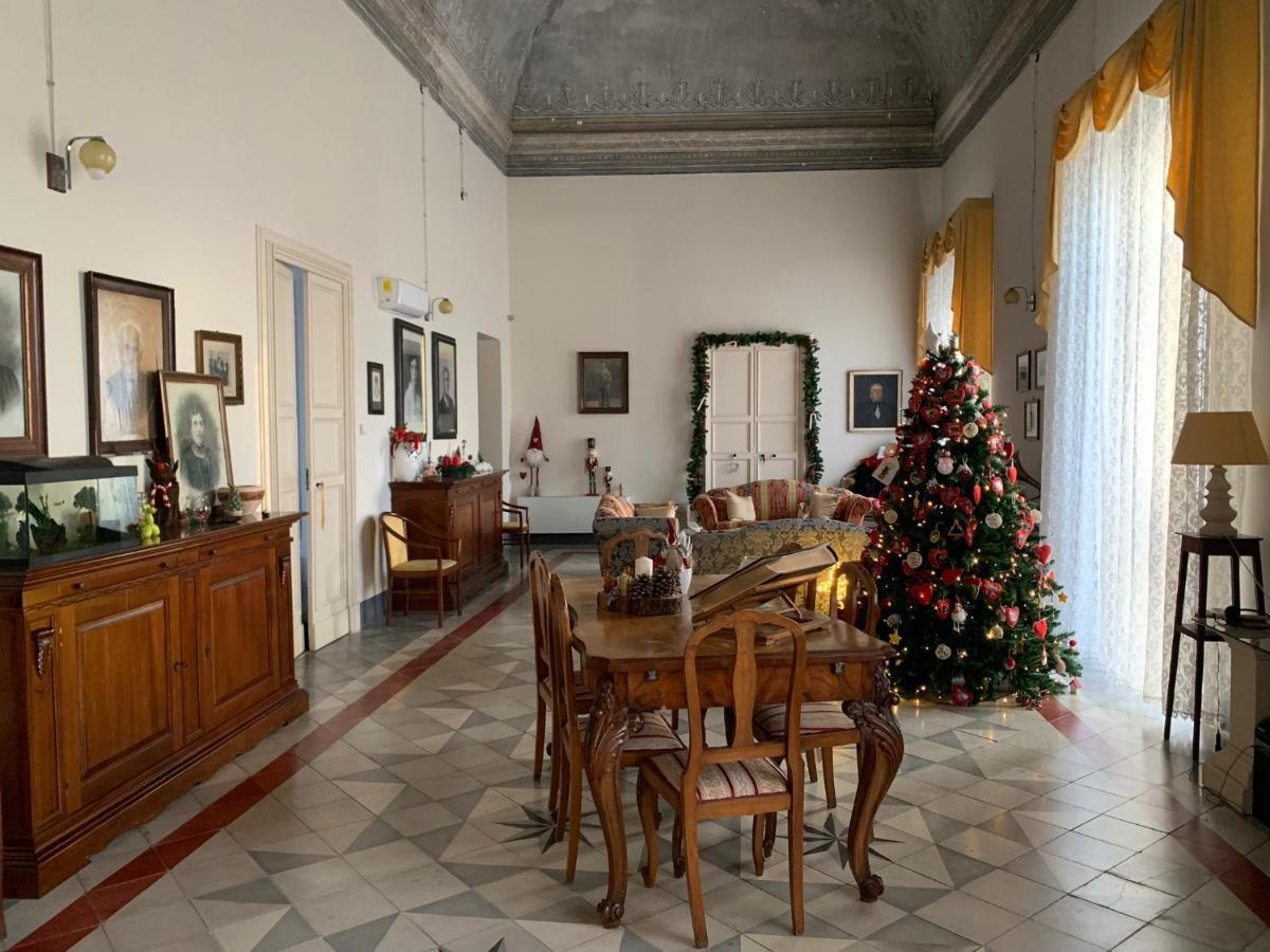 Hotel La Dimora Del Barone à Vernole Extérieur photo