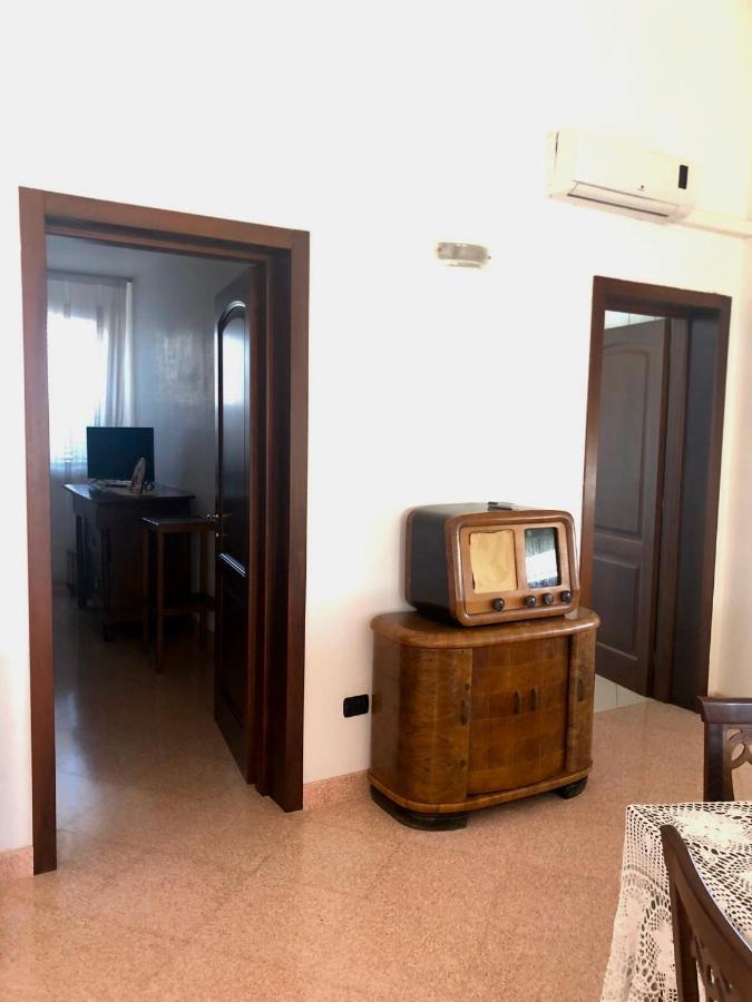 Hotel La Dimora Del Barone à Vernole Extérieur photo